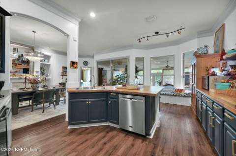 6211 Hyde Park Circle, Jacksonville FL - photo 17 of 51