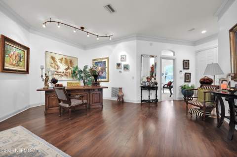 6211 Hyde Park Circle, Jacksonville FL - photo 7 of 51