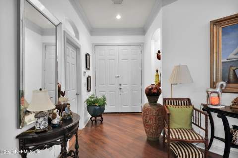6211 Hyde Park Circle, Jacksonville FL - photo 6 of 51