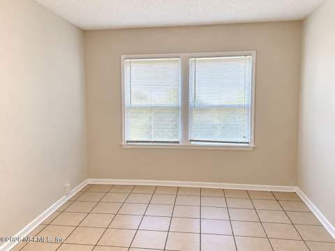 9076 Madison Avenue, Jacksonville FL - photo 10 of 13