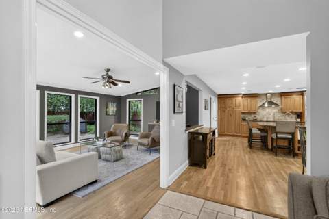 2810 Beauclerc Road, Jacksonville FL - photo 16 of 66