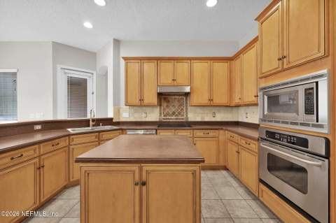 879 Songbird Drive, Orange Park FL - photo 17 of 81