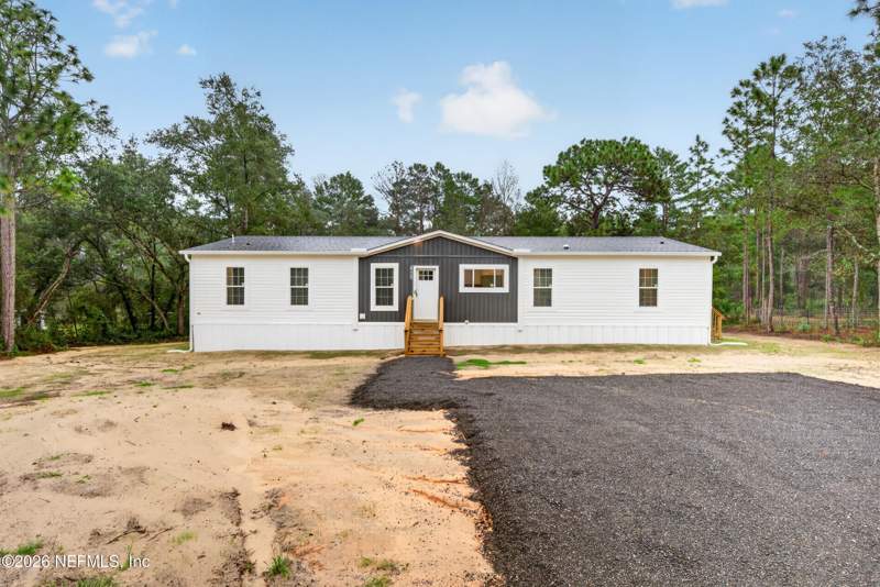 4 bedroom Mobile Home at 7457 Bienville Avenue, Keystone, Keystone Heights — photo 2