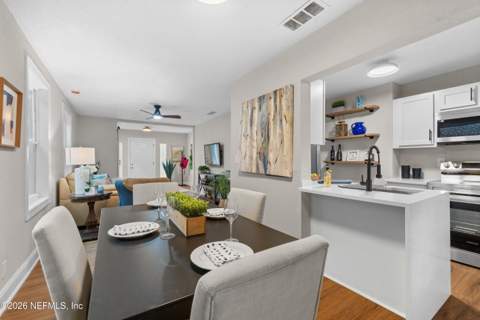 4757 Kingsbury Street, Jacksonville FL - photo 10 of 31
