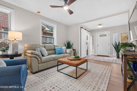 4757 Kingsbury Street, Jacksonville FL - photo 8 of 31