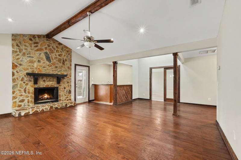 3 bedroom Single Family Residence at 1058 Rene Court, The Courts, Orange Park — photo 3