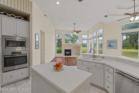 4027 Turnberry Court, Jacksonville FL - photo 18 of 40