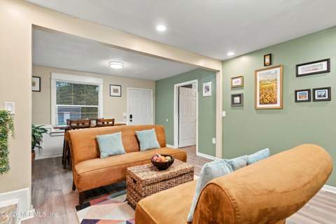 3518 Lane Avenue, Jacksonville FL - photo 8 of 45
