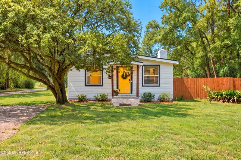2 bedroom Single Family Residence at 3518 Lane Avenue, Pickett Donation, Jacksonville — photo 3