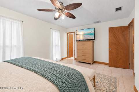1048 Lake Asbury Drive, Green Cove Springs FL - photo 20 of 39