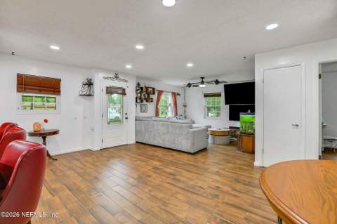 4992 Tan Street, Jacksonville FL - photo 8 of 53