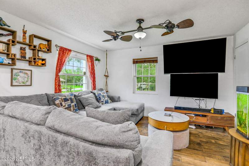 3 bedroom Single Family Residence at 4992 Tan Street, Del Rio, Jacksonville — photo 5