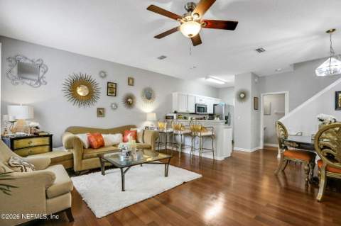 535 Hopewell Drive, Orange Park FL - photo 7 of 37