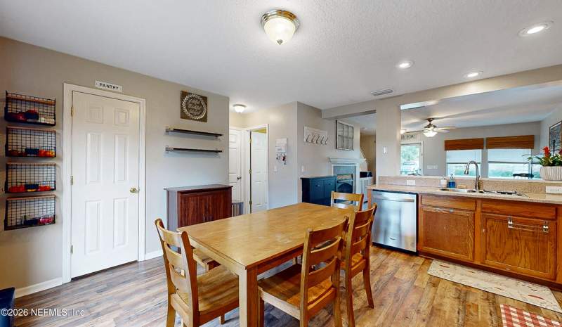3 bedroom Single Family Residence at 3411 Cutting Court, Rideout Hideaway, Middleburg — photo 5