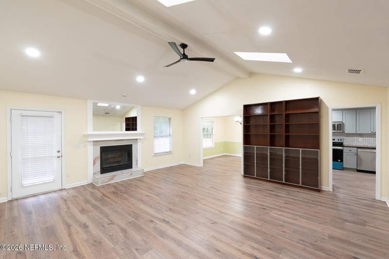 3 bedroom Single Family Residence at 1664 Swimming Salmon Place, River Point, Jacksonville — photo 4