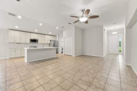 86458 Moonlit Walk Circle, Yulee FL - photo 11 of 48