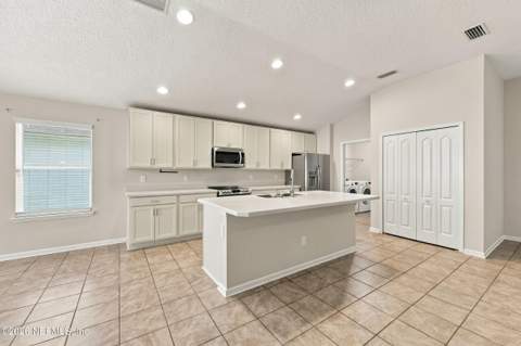 86458 Moonlit Walk Circle, Yulee FL - photo 16 of 48