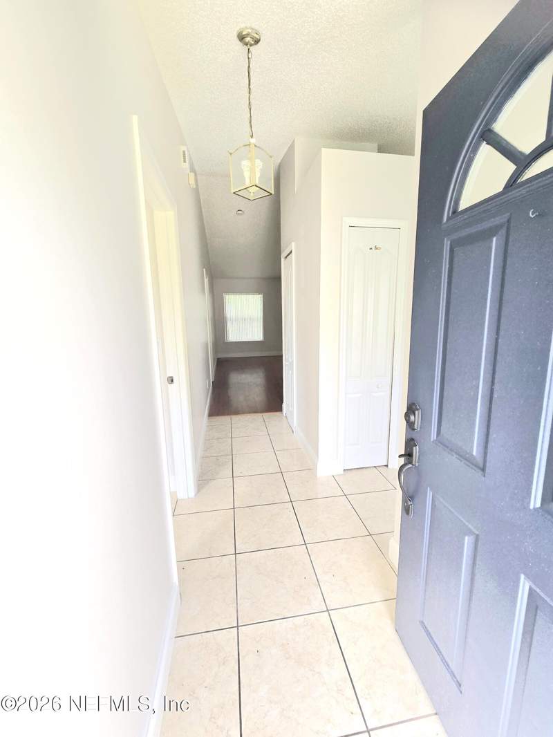 4 bedroom Single Family Residence at 1664 Glen Laurel Drive, Glen Laurel, Middleburg — photo 2
