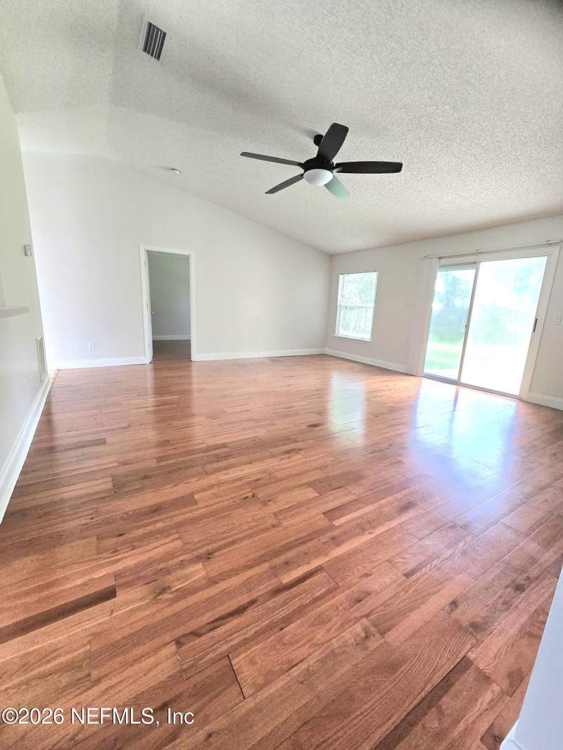 4 bedroom Single Family Residence at 1664 Glen Laurel Drive, Glen Laurel, Middleburg — photo 3