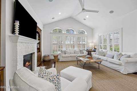 4382 Venetia Boulevard, Jacksonville FL - photo 13 of 51