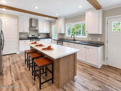 7457 Bienville Avenue, Keystone Heights FL - photo 8 of 41