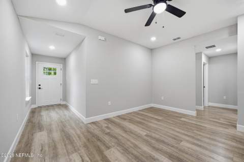 3242 Dillon Street, Jacksonville FL - photo 7 of 21