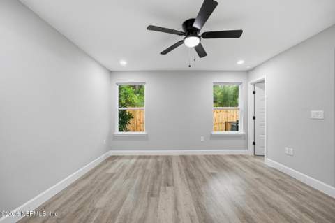 3242 Dillon Street, Jacksonville FL - photo 18 of 21