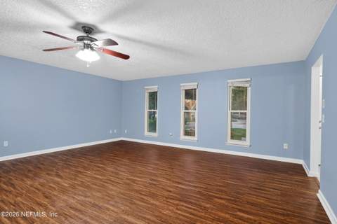 10704 Spurs Court, Jacksonville FL - photo 6 of 28