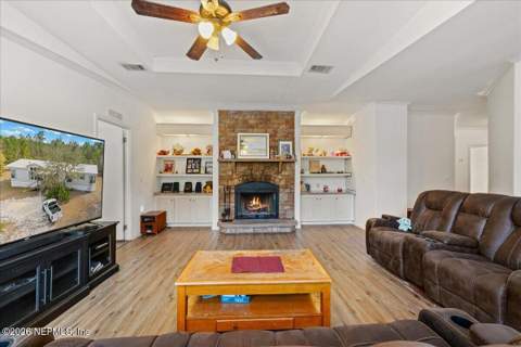 137 Franklin Avenue, Pomona Park FL - photo 10 of 64
