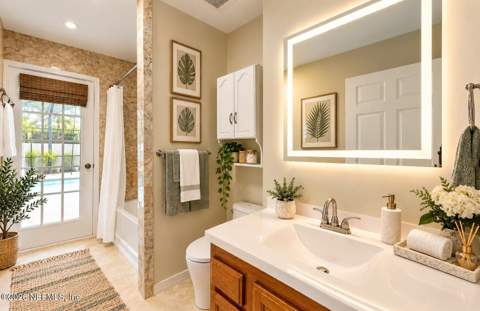 4431 Hollygate Drive, Jacksonville FL - photo 15 of 36