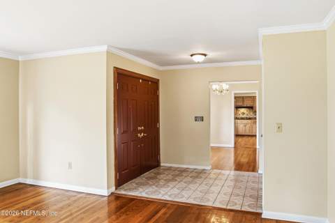6831 San Sabastian Avenue, Jacksonville FL - photo 8 of 49