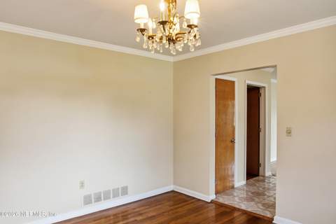 6831 San Sabastian Avenue, Jacksonville FL - photo 14 of 49