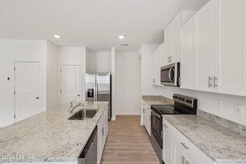 10688 Lishwood Way, Jacksonville FL - photo 14 of 20