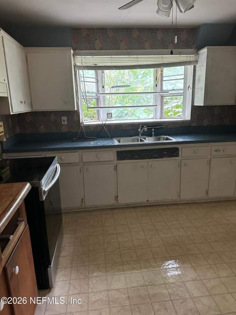858 Granville Road, Jacksonville FL - photo 15 of 23