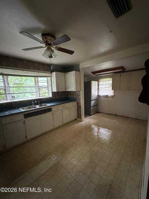 858 Granville Road, Jacksonville FL - photo 19 of 23