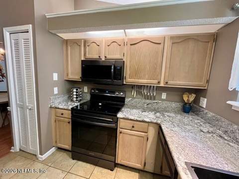 9536 N Glenn Abbey Way, Jacksonville FL - photo 23 of 32