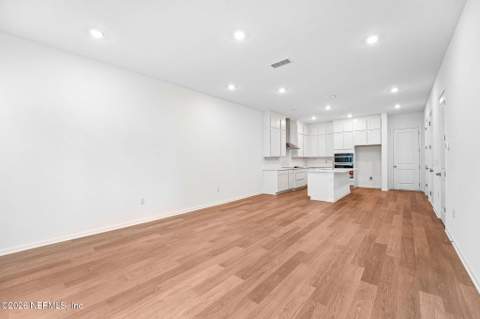 11781 Etteridge Drive, Jacksonville FL - photo 9 of 28