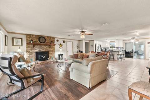 1476 Pawnee Street, Orange Park FL - photo 7 of 41