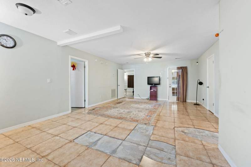 4 bedroom Single Family Residence at 7988 Waxwing Avenue, Lincoln Villas, Jacksonville — photo 4