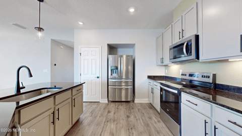 1045 Panther Lake Parkway, Jacksonville FL - photo 7 of 41