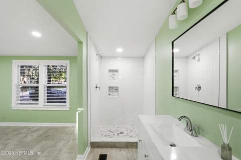 10100 Mercury Drive, Jacksonville FL - photo 17 of 28