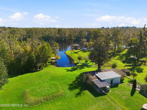 1811 Oak Park Circle, Green Cove Springs FL - photo 6 of 55