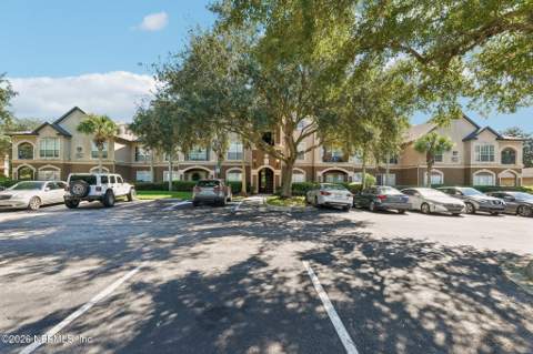 10961 Burnt Mill Road #1325, Jacksonville FL - photo 7 of 57