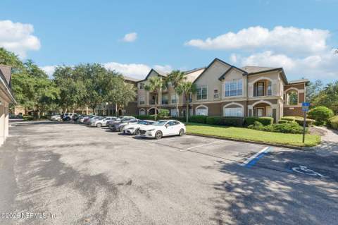 10961 Burnt Mill Road #1325, Jacksonville FL - photo 8 of 57