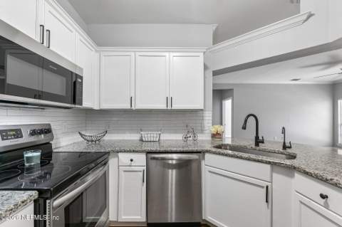 10961 Burnt Mill Road #1325, Jacksonville FL - photo 21 of 57