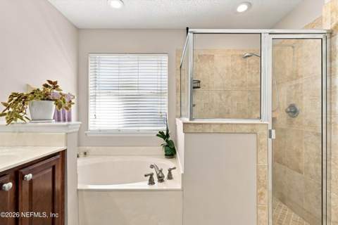 5901 Alamosa Circle, Jacksonville FL - photo 17 of 48