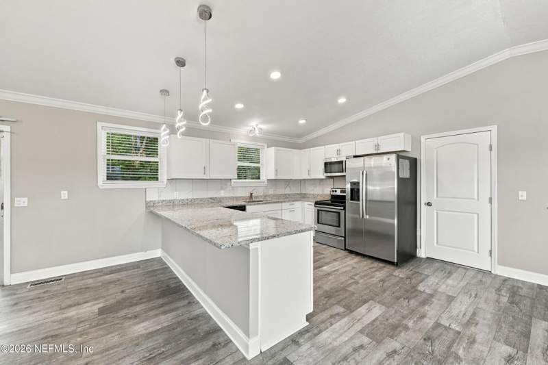 3 bedroom Single Family Residence at 706 Estates Cove Road, Ravine Estates, Jacksonville — photo 4
