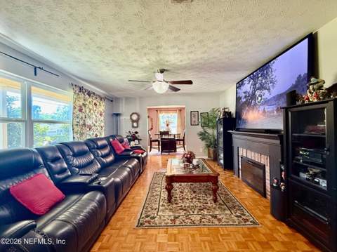 1682 Westminister Avenue, Jacksonville FL - photo 10 of 36