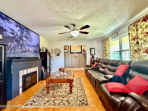 1682 Westminister Avenue, Jacksonville FL - photo 12 of 36