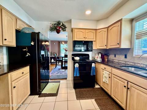 1682 Westminister Avenue, Jacksonville FL - photo 16 of 36